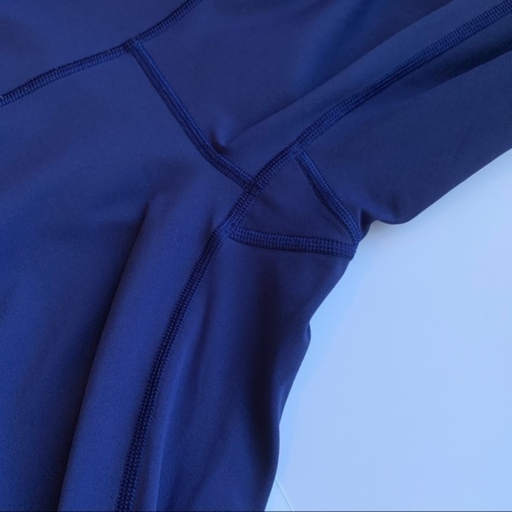 LULULEMON Minimalist Crop Hero Blue Size 8 - Picture 10 of 16